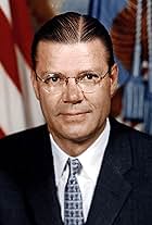 Foto de Robert McNamara pareja de Ruth Warrick