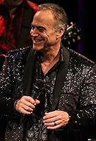 Foto de Robert Neary pareja de Natasha Rennalls