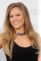 Foto de Ronda Rousey pareja de Travis Browne