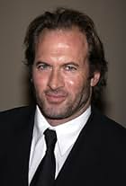 Foto de Scott Patterson pareja de Kristine Saryan