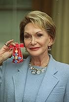 Foto de la celebrity Siân Phillips