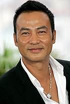 Foto de Simon Yam pareja de Chi Chi