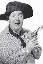 Foto de Smiley Burnette pareja de Dallas MacDonell