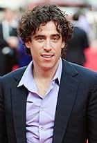 Foto de Stephen Mangan pareja de Louise Delamere