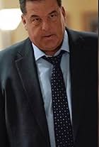 Foto de Steve Schirripa pareja de Laura Lemos