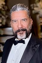 Foto de Steven Michael Quezada pareja de Cherise Desiree Quezada