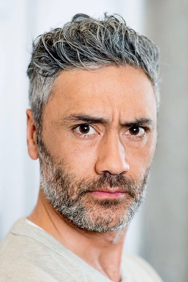 Foto de Taika Waititi pareja de Chelsea Winstanley