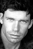 Foto de Taylor Sheridan pareja de Nicole Muirbrook