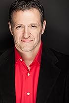 Foto de Tom Malloy pareja de Emily