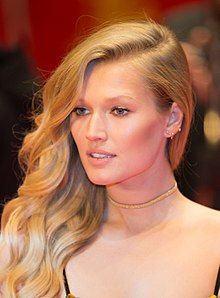 Foto de Toni Garrn pareja de Alex Pettyfer