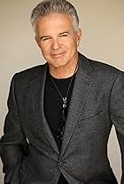 Foto de Tony Denison pareja de Jennifer Evans