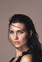 Foto de Tuba Büyüküstün pareja de Onur Saylak