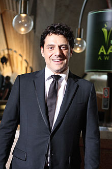 Foto de Vince Colosimo pareja de Jane Hall