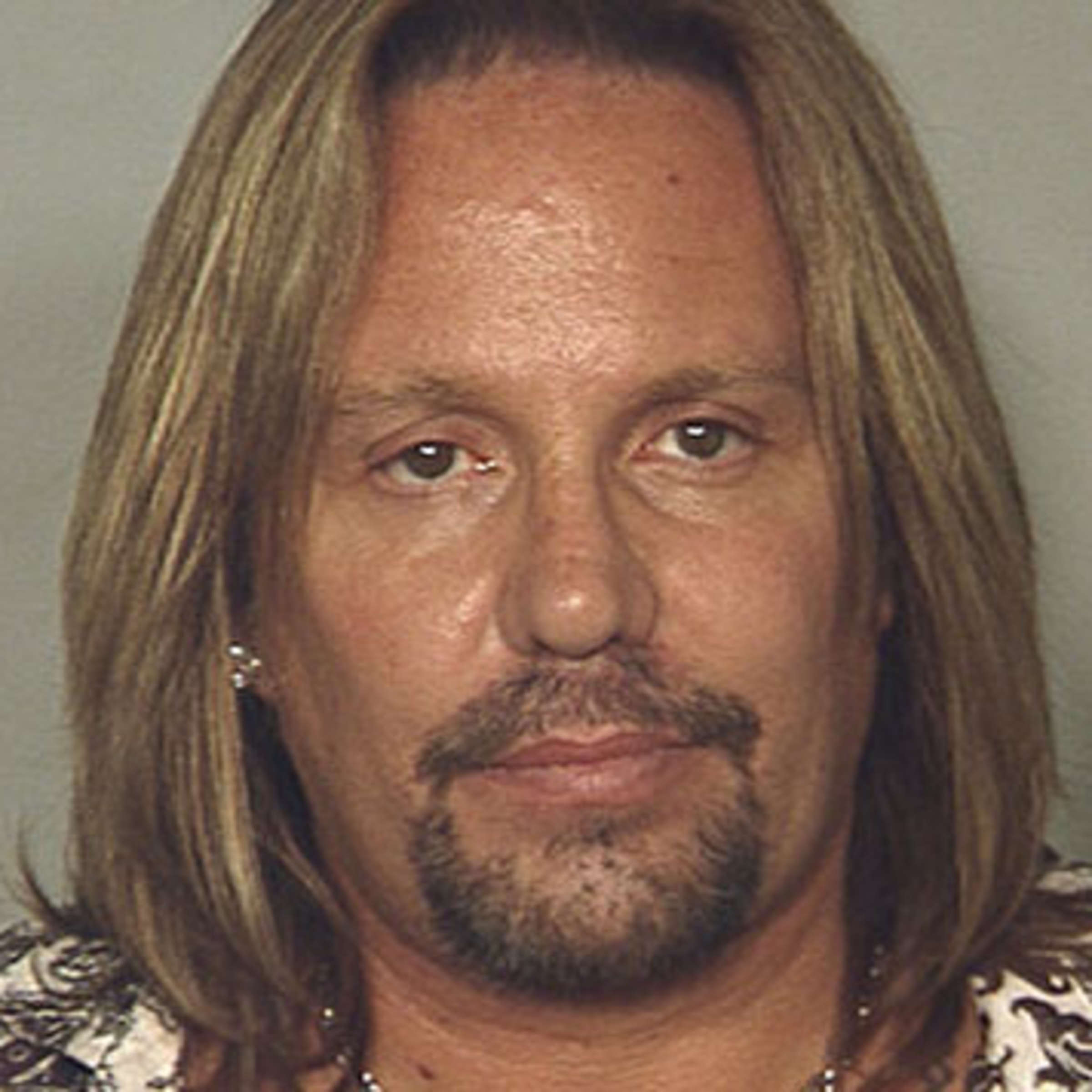 Foto de Vince Neil pareja de Sharise Ruddell